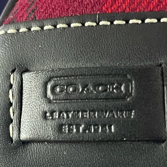 COACH Leather and Tartan Fabric Convertible Handbag Wristlet Purse Clutch NWOT - Picture 14 of 14